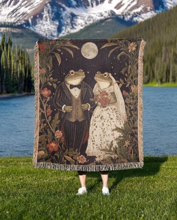 Frog Wedding Tapestry Blanket
