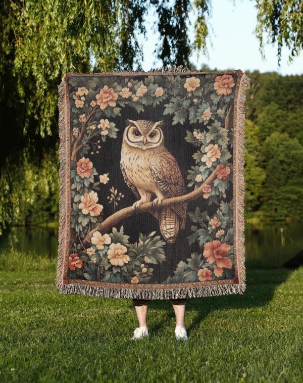 Horned Owl Woven Blanket