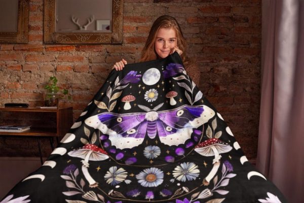 Moon Phase Moth Blanket
