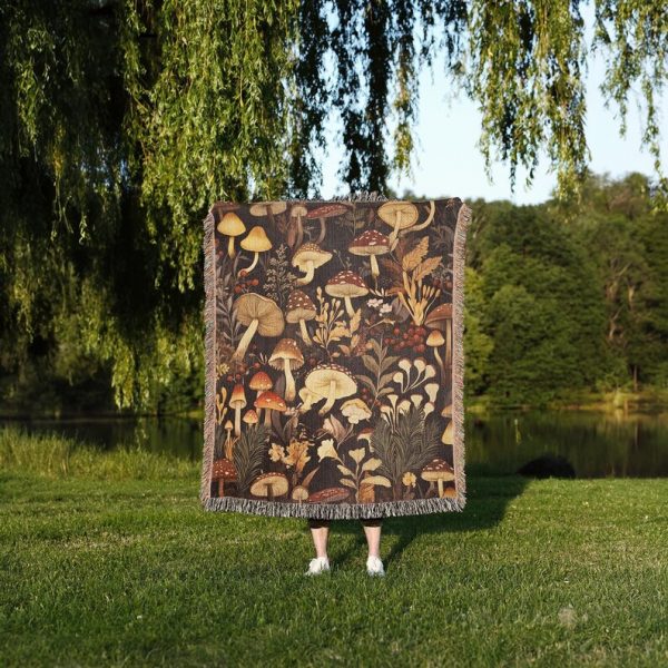 Mushroom Woven Blanket