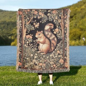 Squirrel Woven Tapestry Blanket
