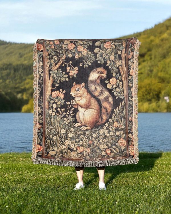 Squirrel Woven Tapestry Blanket