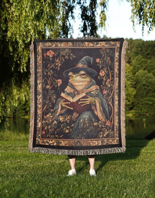 Wizard Frog Woven Blanket